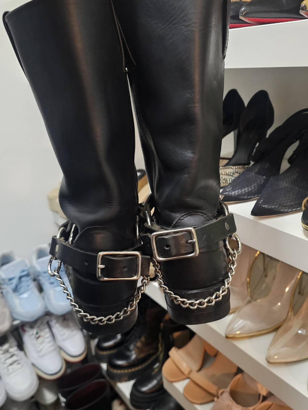 SALE!! Frye Black Leather 12R Harness Boots - Picture 3 of 13